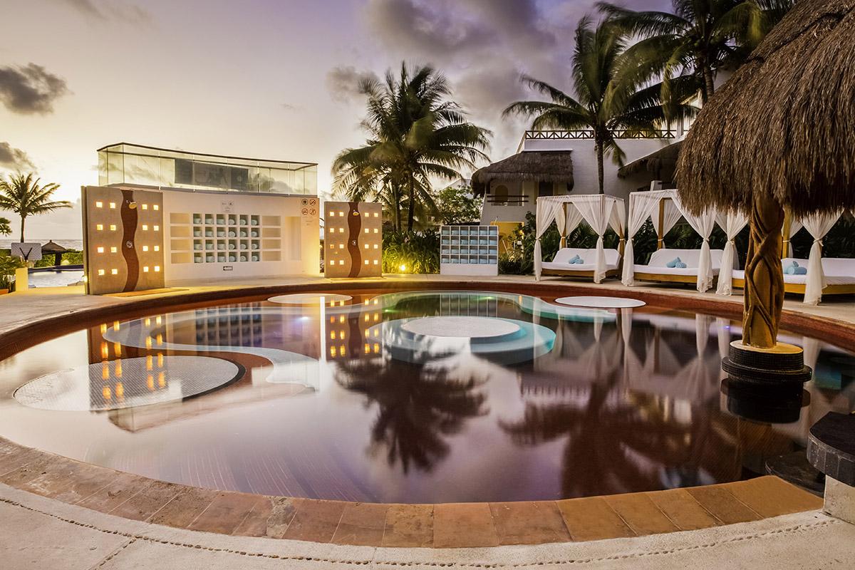 Desire Riviera Maya Pearl Resort (Adults Only) بويرتو موريلوس المظهر الخارجي الصورة